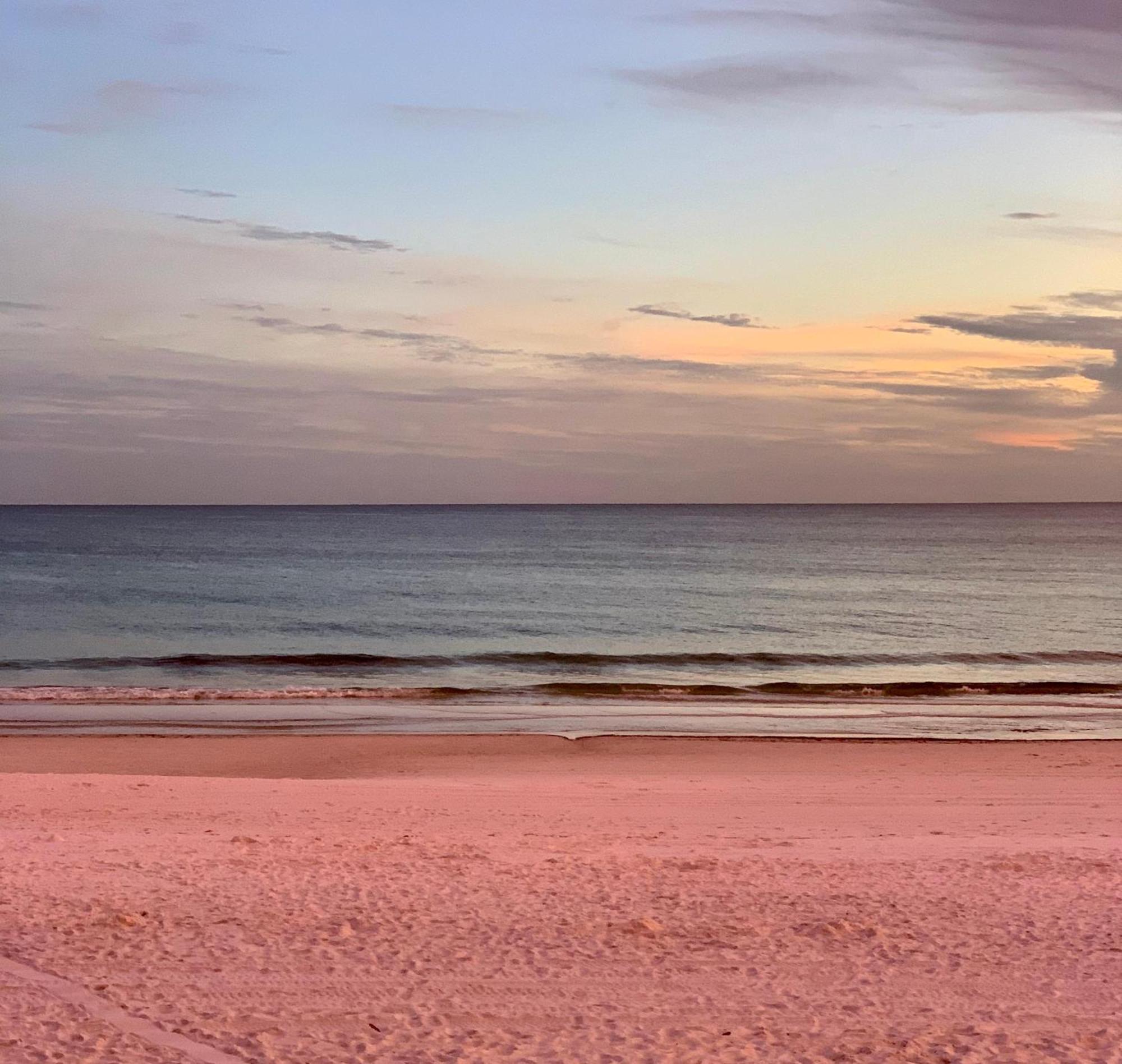 Nautilus 1201 - Gulf Front 2 Bedroom Huge Wrap Around Balcony 2Nd Floor! Fort Walton Beach Eksteriør billede