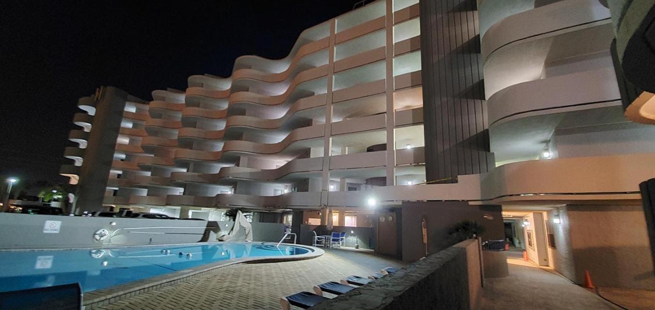 Nautilus 1201 - Gulf Front 2 Bedroom Huge Wrap Around Balcony 2Nd Floor! Fort Walton Beach Eksteriør billede