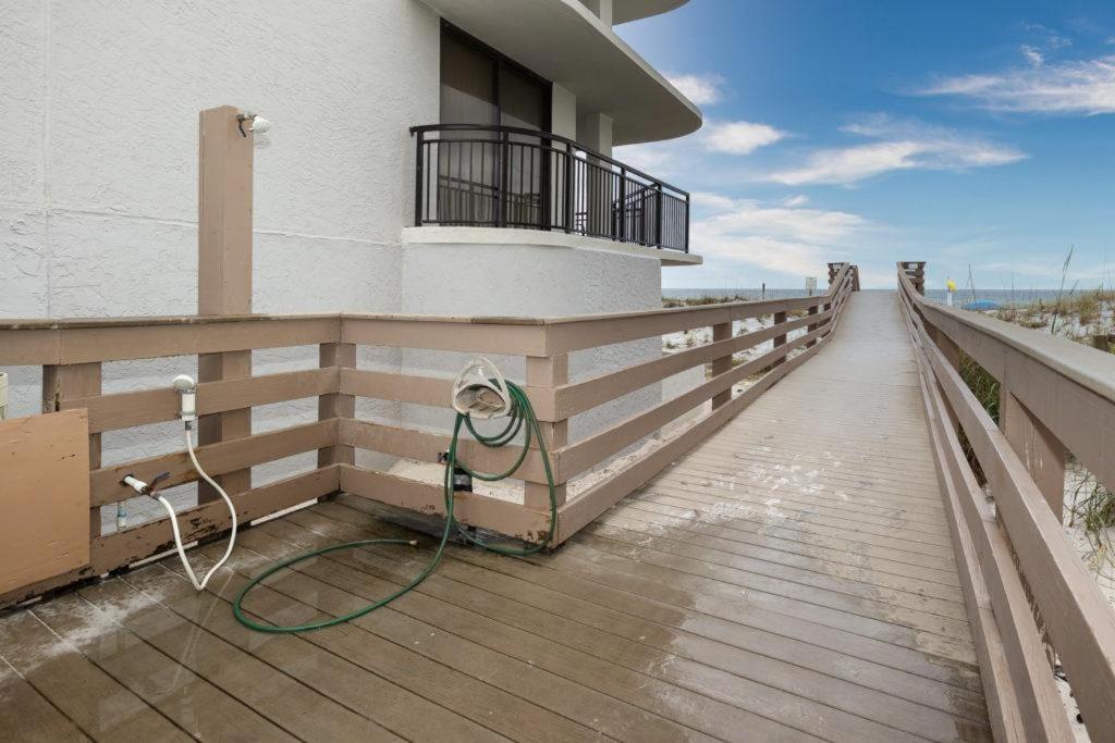 Nautilus 1201 - Gulf Front 2 Bedroom Huge Wrap Around Balcony 2Nd Floor! Fort Walton Beach Eksteriør billede