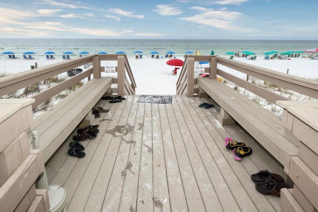 Nautilus 1201 - Gulf Front 2 Bedroom Huge Wrap Around Balcony 2Nd Floor! Fort Walton Beach Eksteriør billede